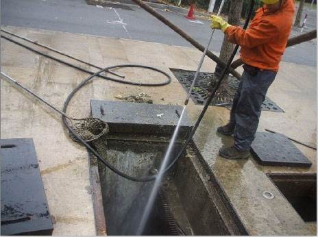 连平池底污泥如何清理